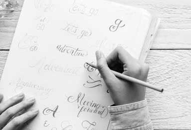 斯洛特辟谣埃基蒂克因红牌罚款：他还年轻，他已意识到错误