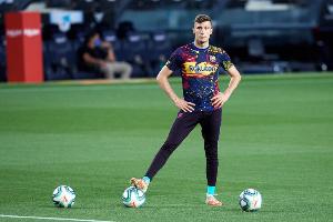 美洲杯-世体：巴萨将把佩尼亚租给埃尔切，借此释放薪资空间注册什琴斯尼