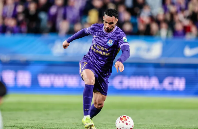 足球联赛-津媒：谢蒂内左腿肌肉损伤，李永佳、石炎还在恢复中